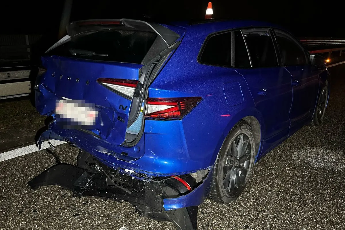 Unfall auf der A5 bei Luterbach SO - Stockenden Verkehr zu spät bemerkt 