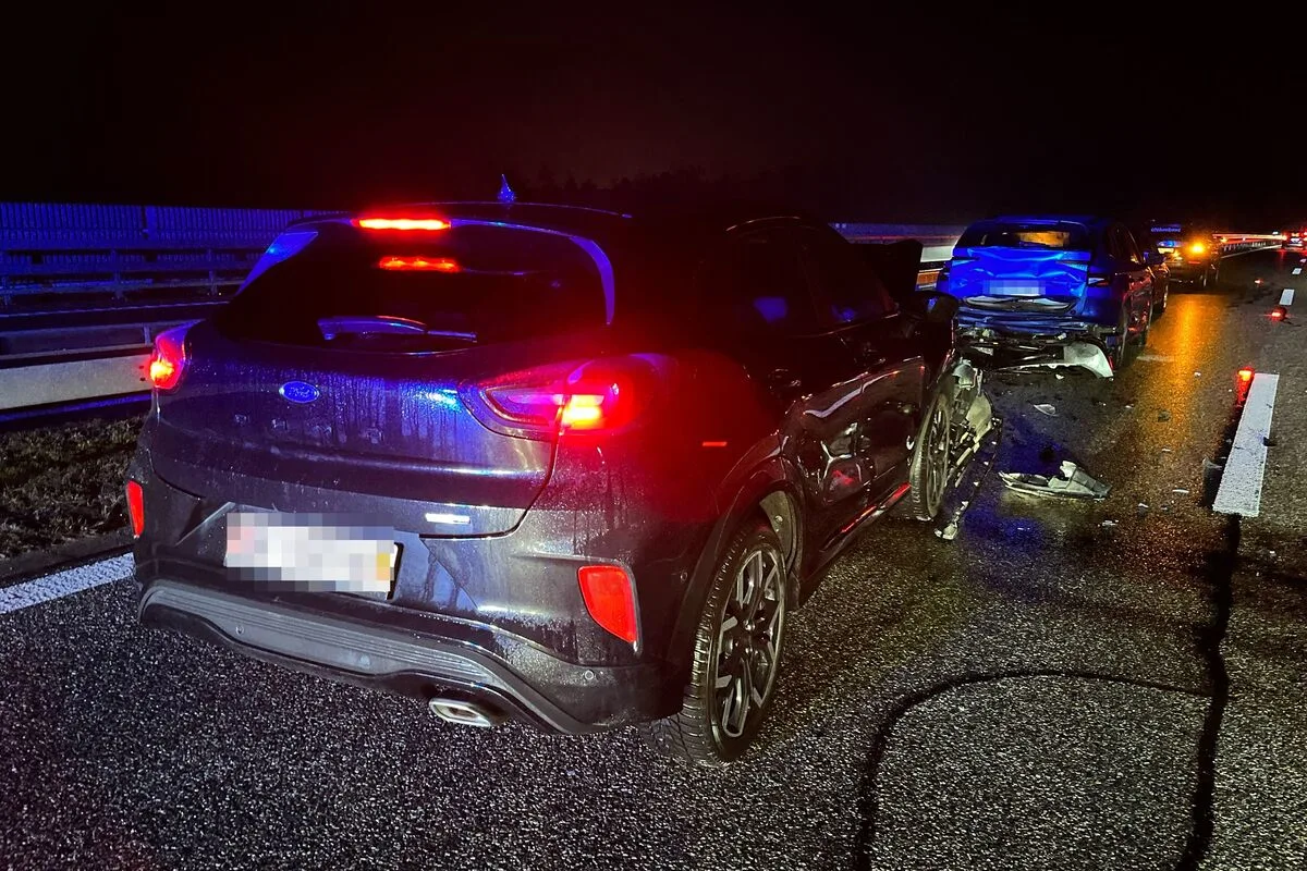 Unfall auf der A5 bei Luterbach SO - Stockenden Verkehr zu spät bemerkt 