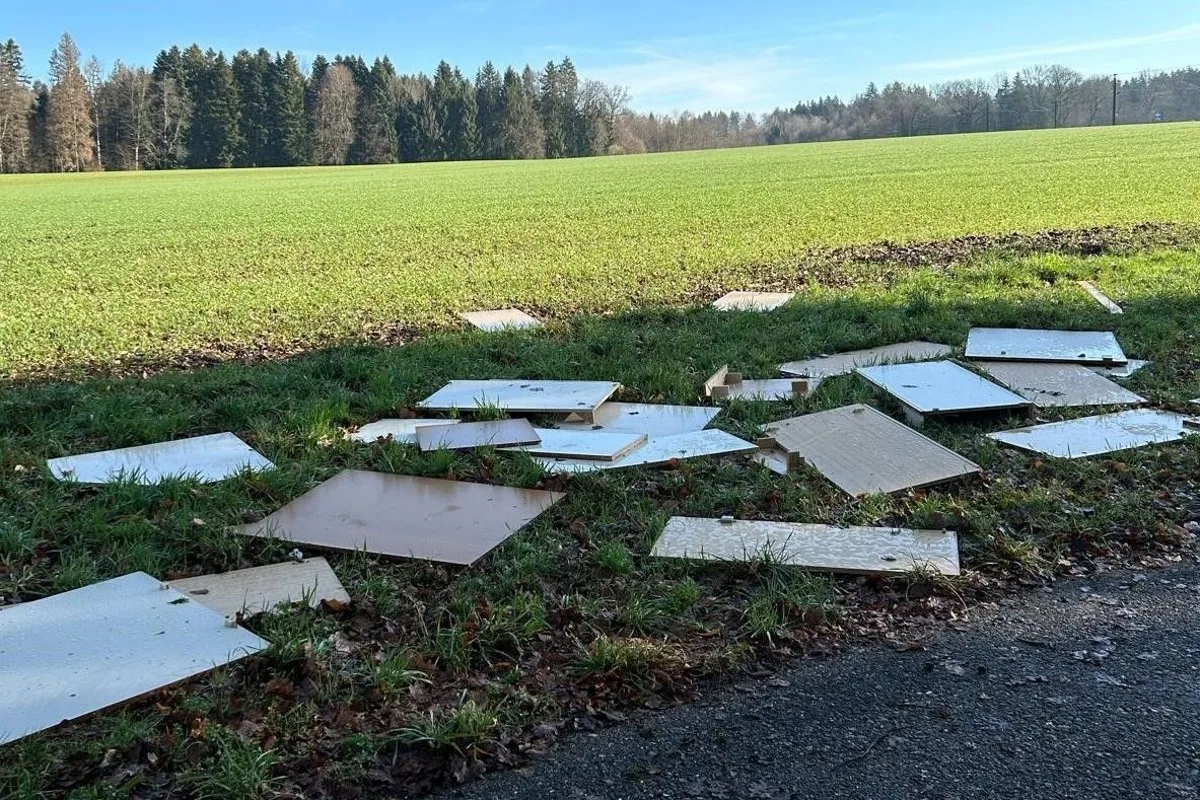 Zeugenaufruf aus Recherswil SO - Mobiliar in Feld und Wald entsorgt 