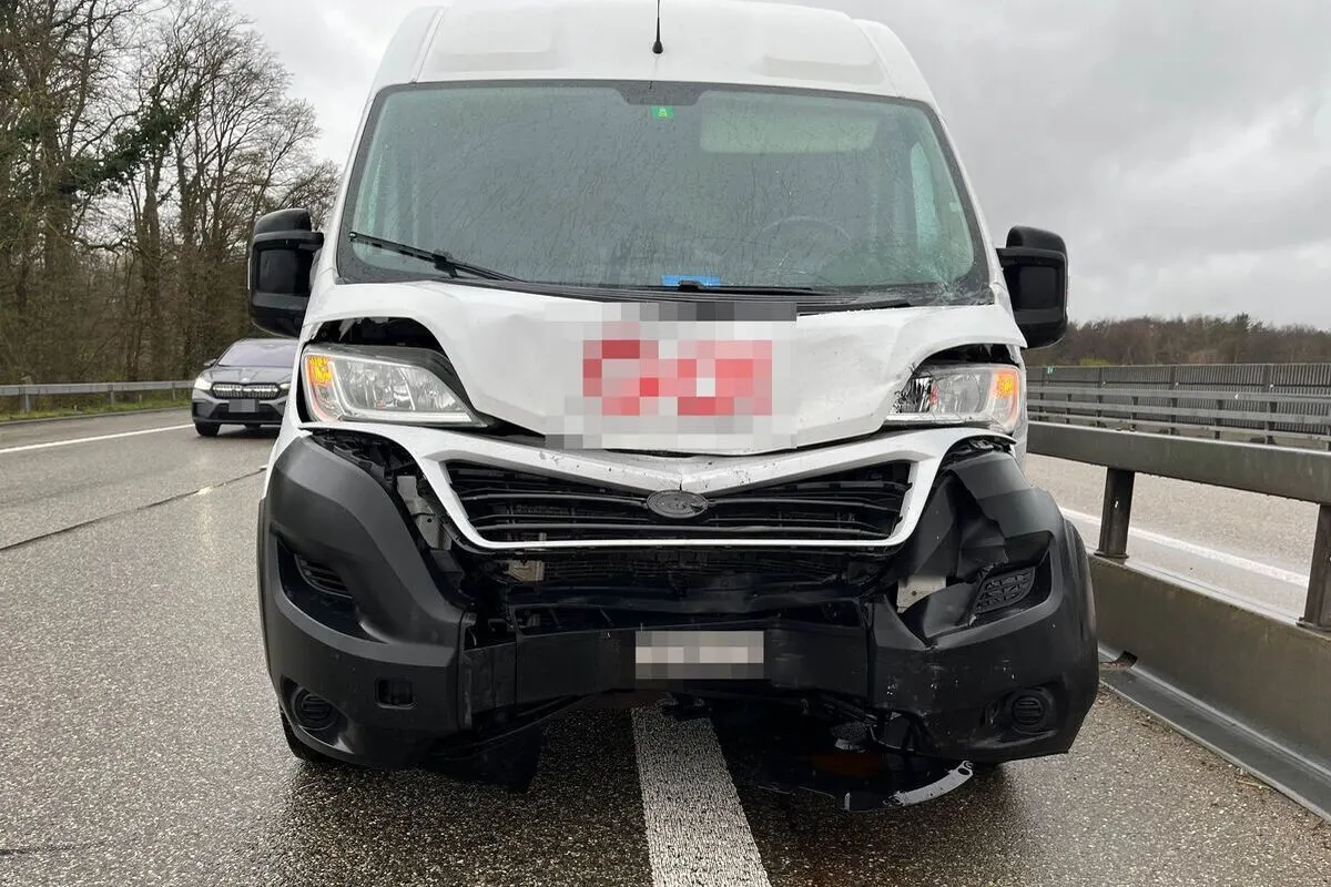 Luterbach SO - Auffahrunfall auf der Autobahn A5