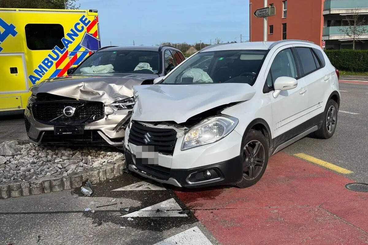 Unfall in Zuchwil SO - Entgegenkommendes Auto übersehen