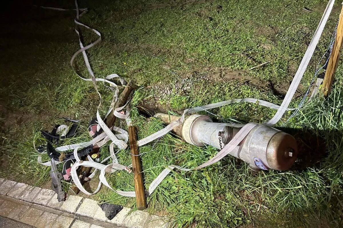 Ehrendingen AG - Betrunken gegen einen Hydranten gefahren