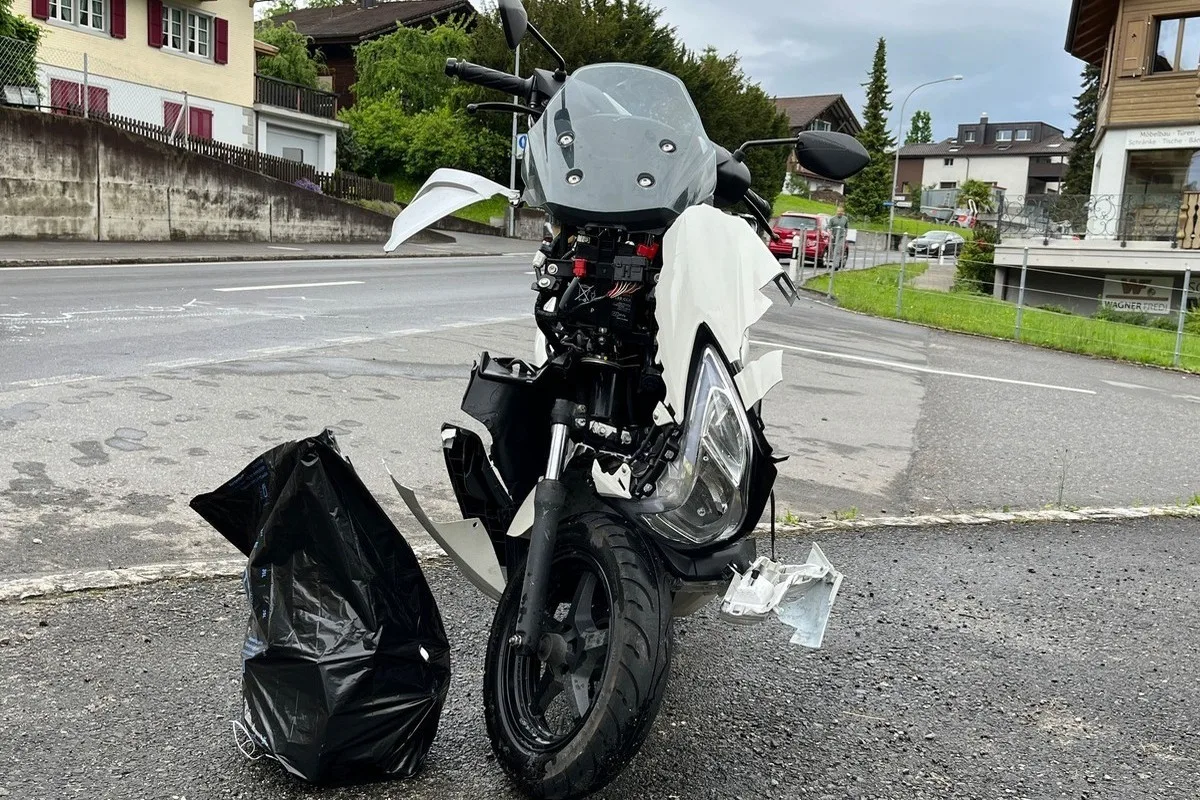 Unfall in Kerns OW - Rollerfahrer übersehen