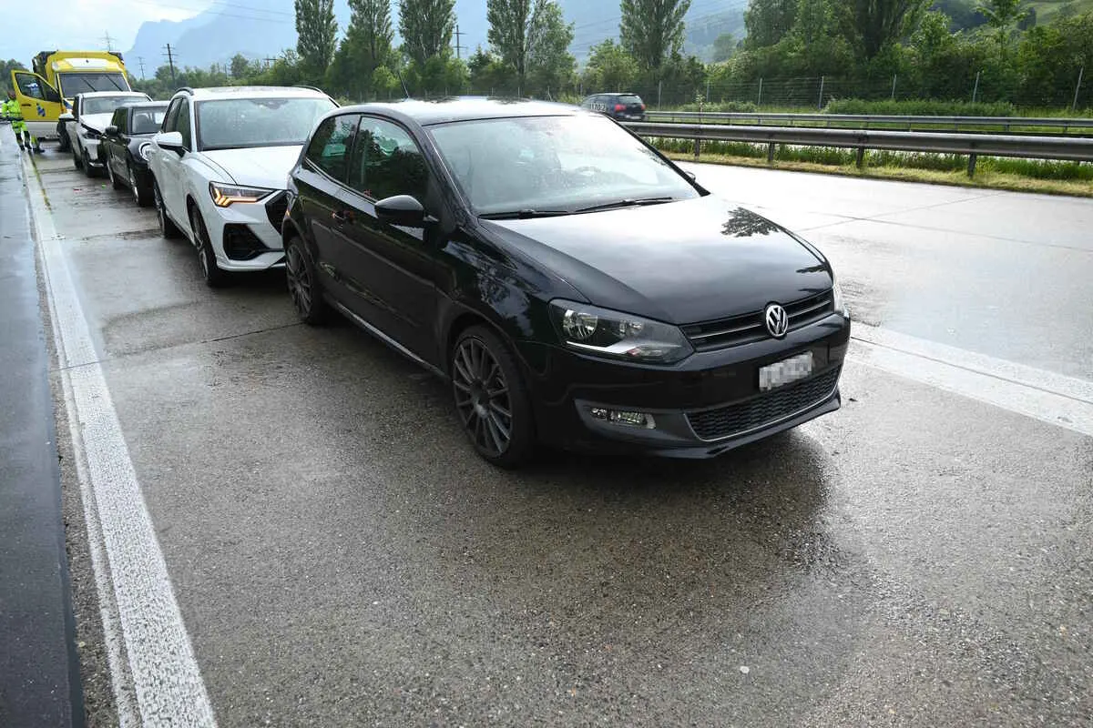 A13/Oberriet SG - Auffahrunfall zwischen mehreren Autos