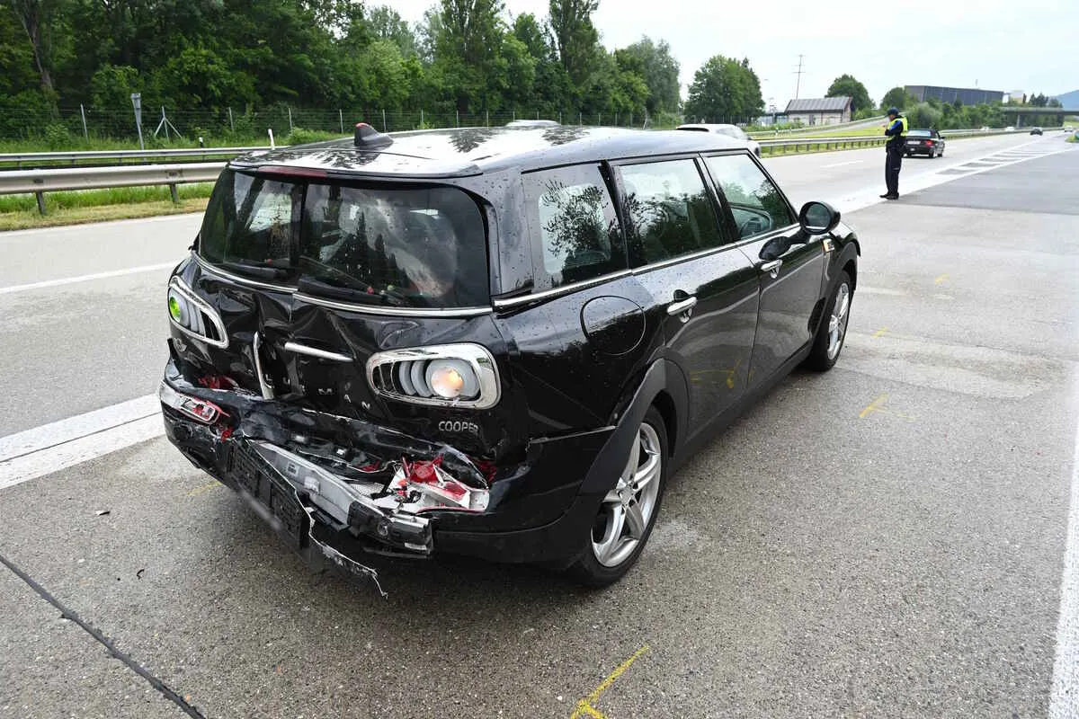 A13/Oberriet SG - Auffahrunfall zwischen mehreren Autos