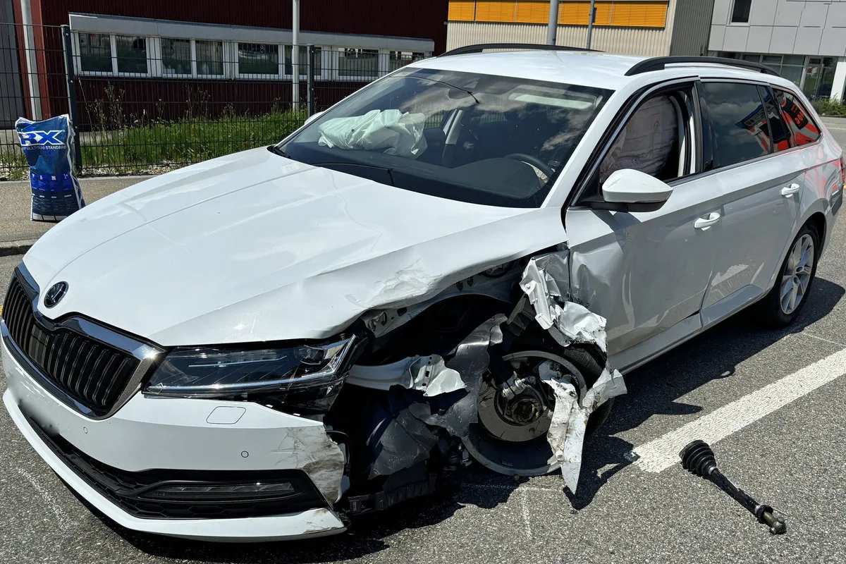 Reiden LU - Hauptstrasse nach Unfall gesperrt
