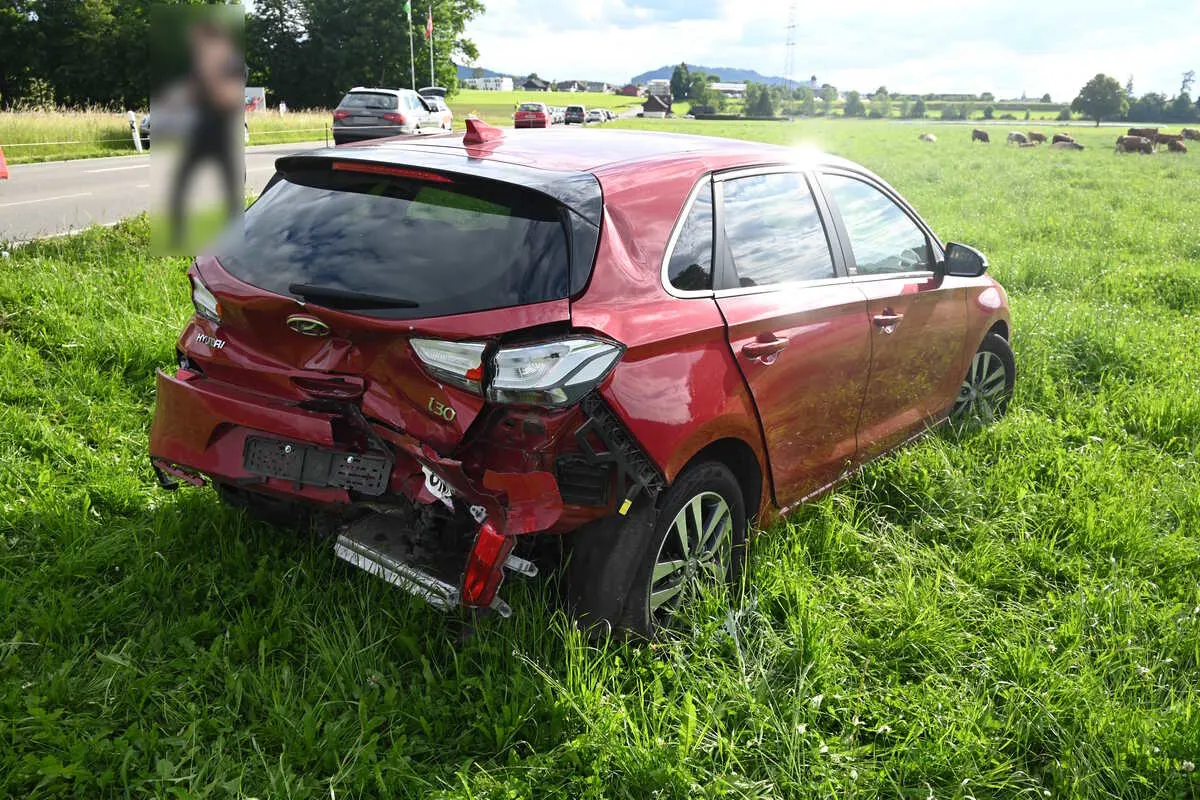 Oberbüren SG - Auffahrkollision zwischen zwei Autos