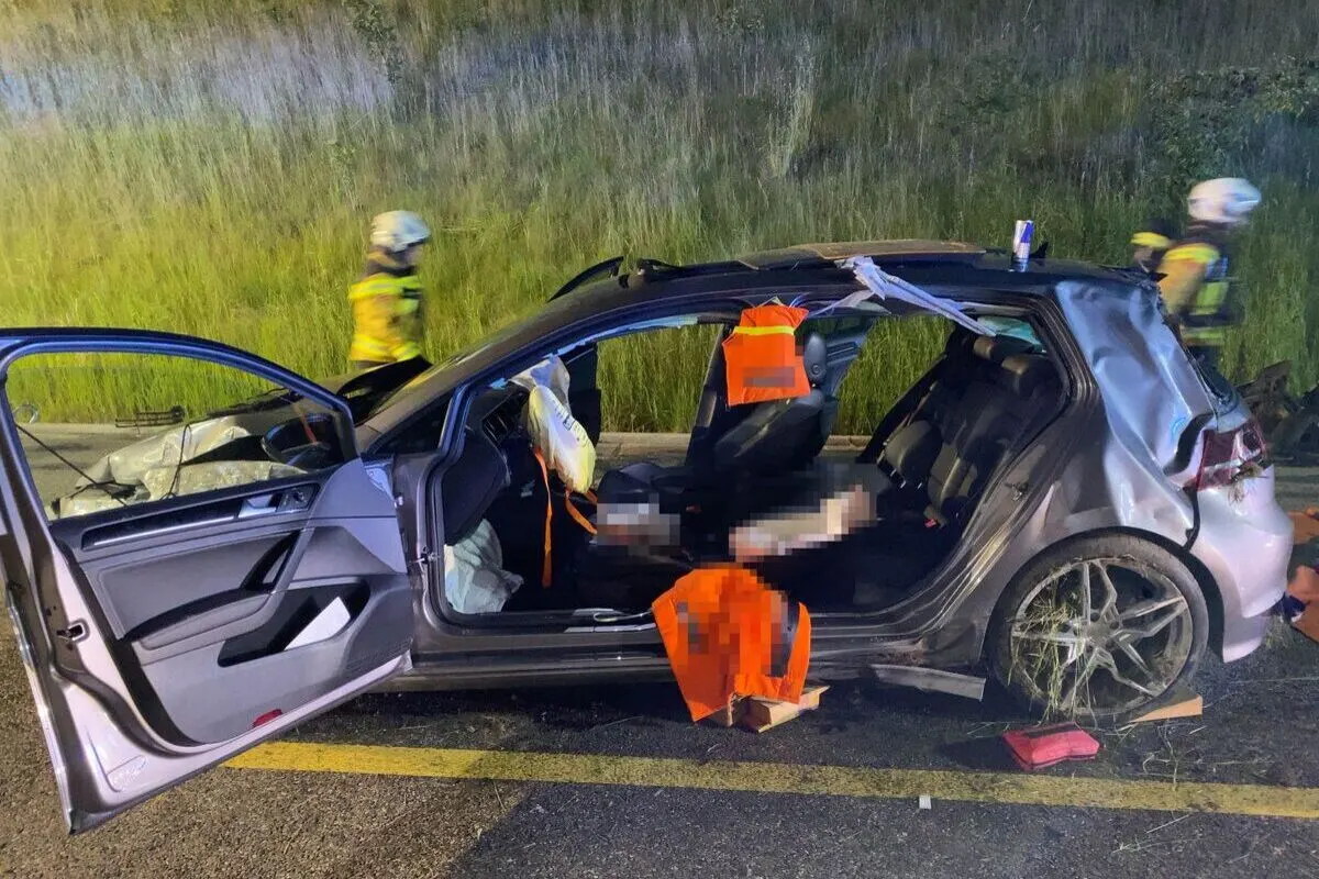 Schönenwerd SO - Auto überschlägt sich bei Unfall 