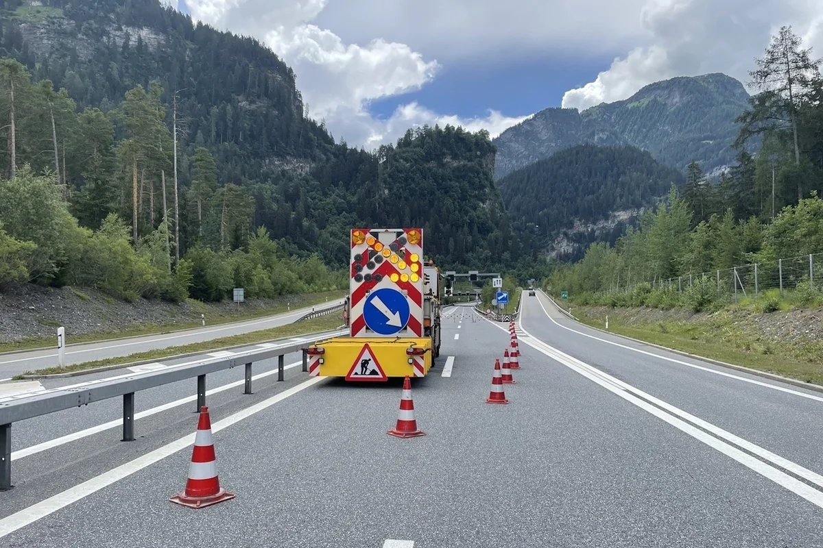 San Bernardino Route GR - Diverse Sperrungen aufgrund von Unwetterschäden 