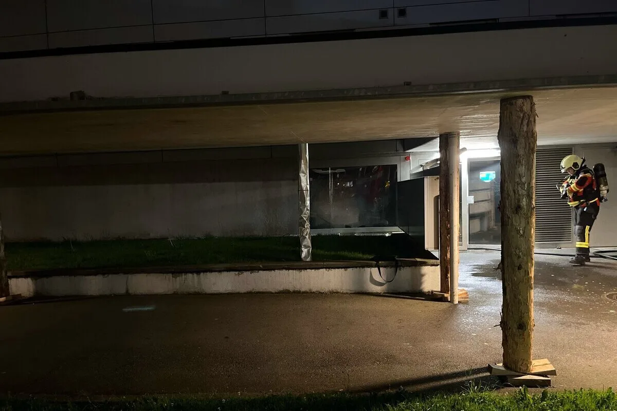 Spreitenbach AG - Brand in einem Hochhaus - mehrere Personen verletzt