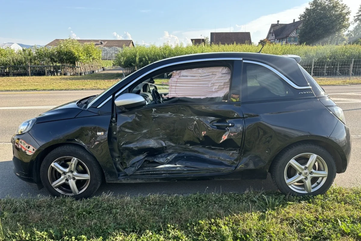 Neukirch TG - Unfall an einer Kreuzung 