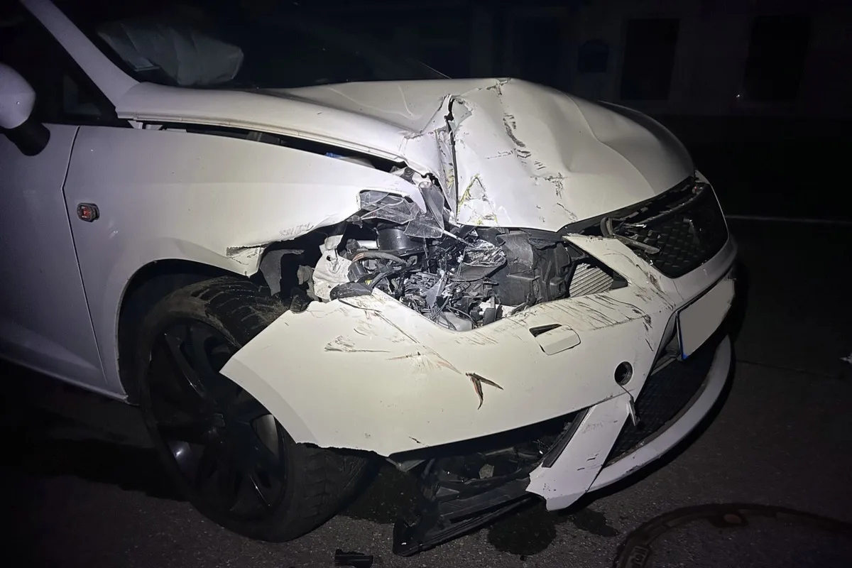 Wolfhalden AR - Kontrolle übers Auto verloren 