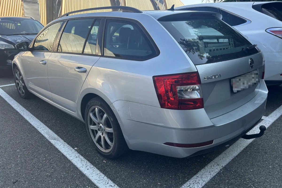 Gossau SG - Unfall zwischen zwei Autos – fahrunfähig