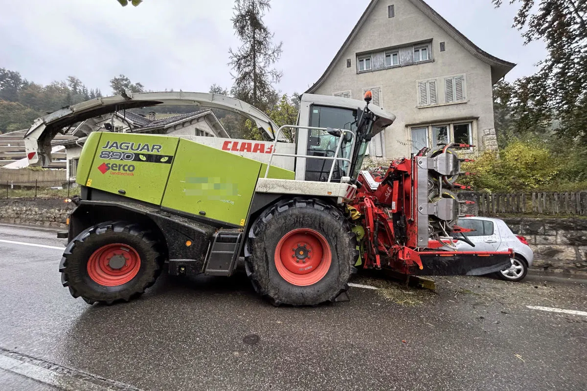 Brugg AG – Frontalkollision mit Maishäcksler