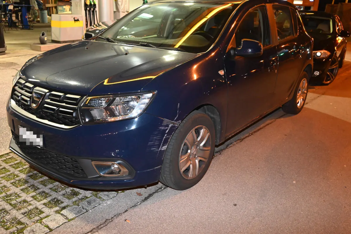 Niederuzwil SG – Alkoholisierter Autofahrer kollidiert beim Einbiegen