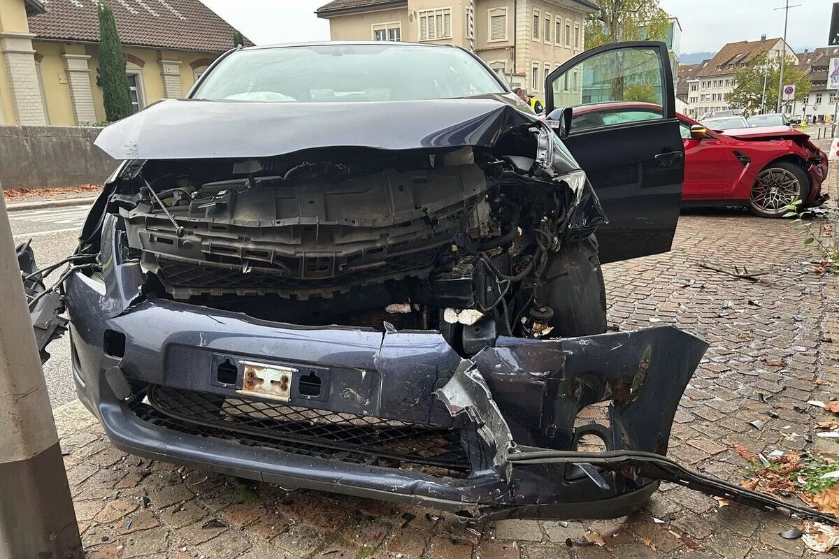 Aarau – Frontalkollision zwischen BMW und Toyota