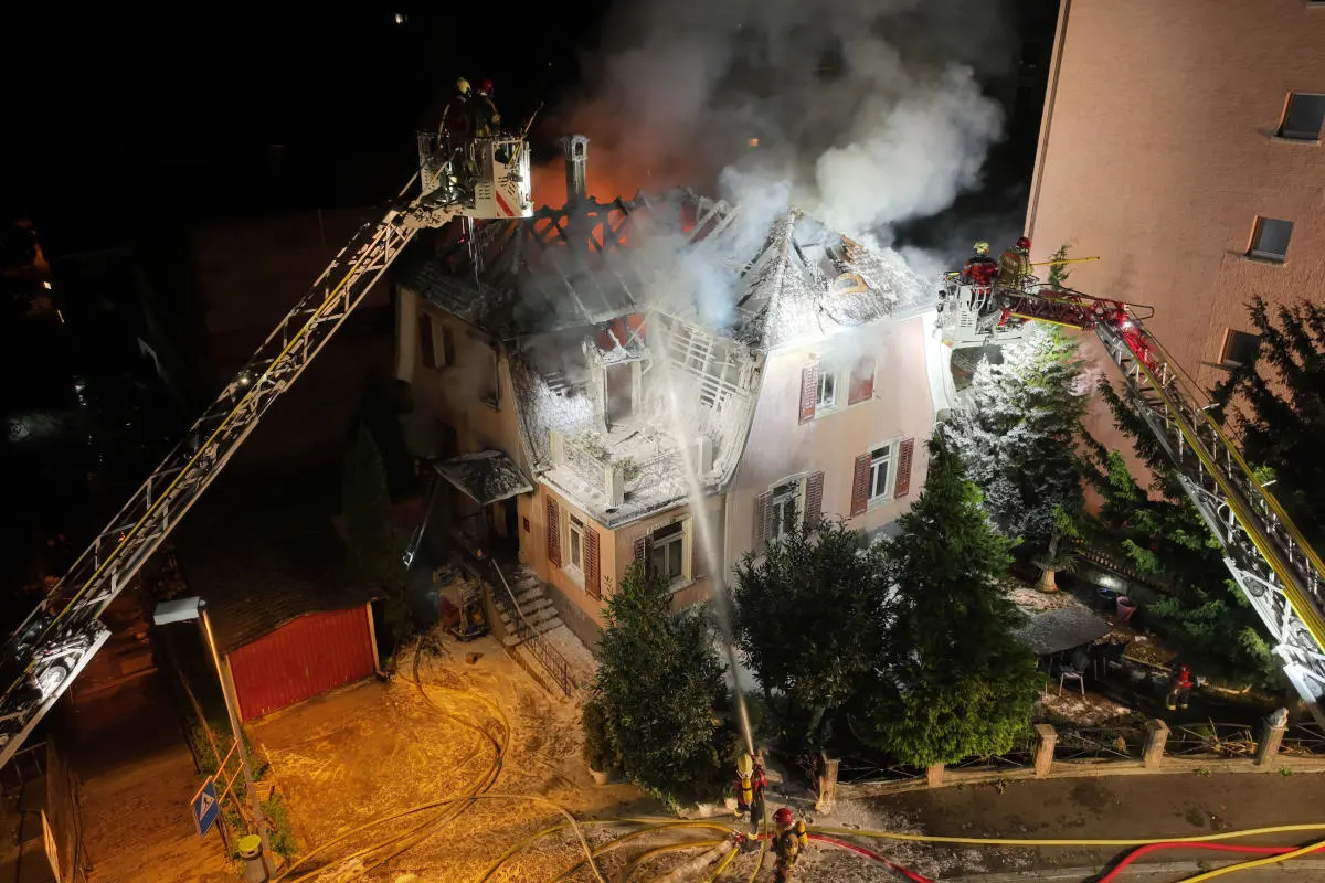 Neuhausen SH – Wohnhaus durch Brand zerstört
