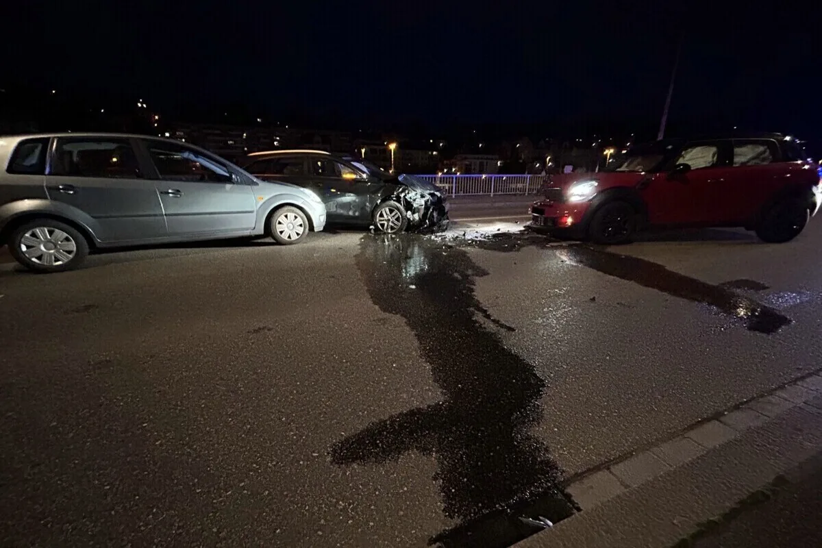 Stadt Schaffhausen – Zwei Mal Totalschaden nach Verkehrsunfall 