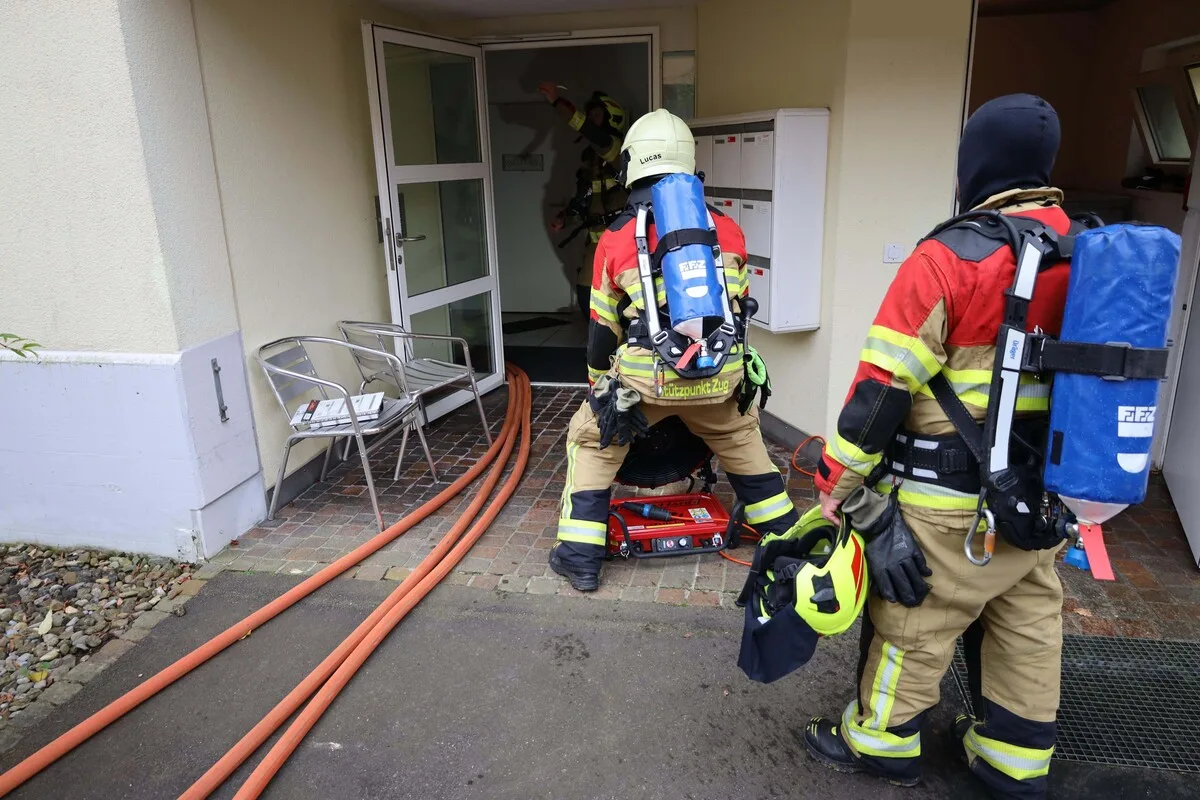 Zug – Seniorin erleidet Rauchgasvergiftung bei Brand