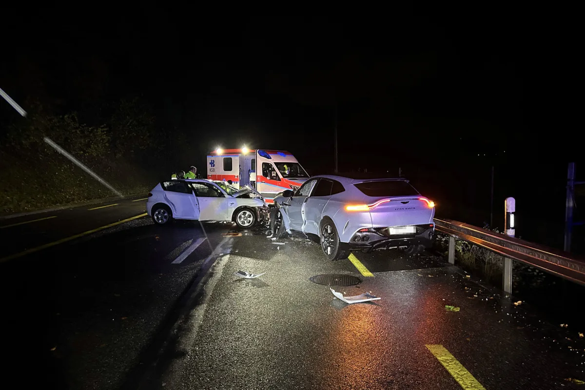 Baden AG – Mann entwendet nackt ein Auto und verunfallt schwer 