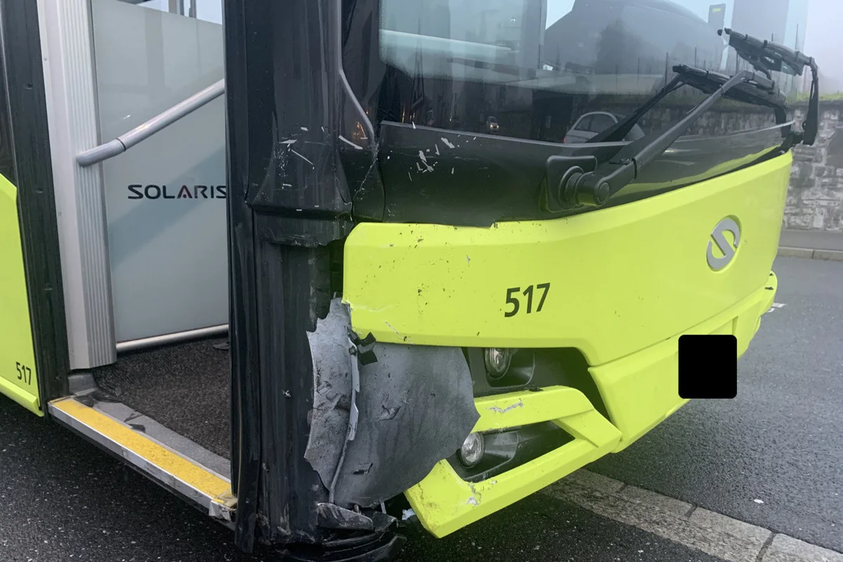 Vaduz FL – Kollision zwischen Auto und Bus