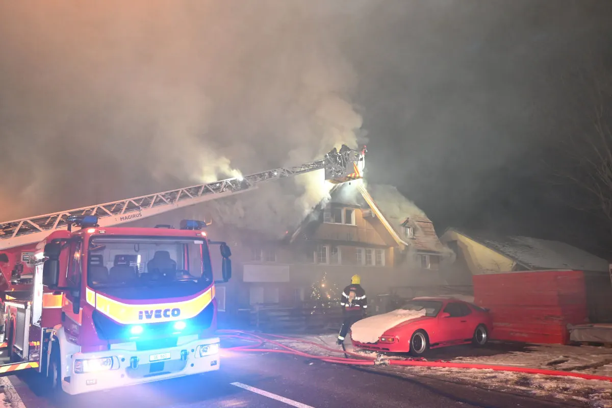 Degersheim SG – Grosser Sachschaden nach Brand in Mehrfamilienhaus