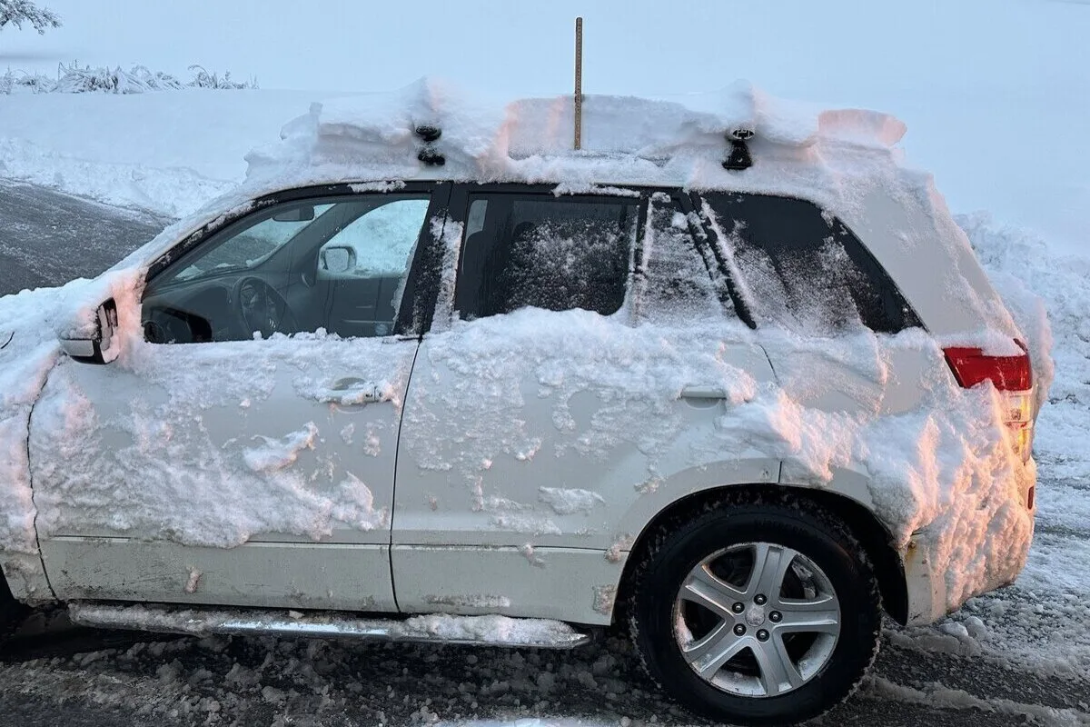 Appenzell Ausserrhoden – Autos nicht von Schnee befreit 