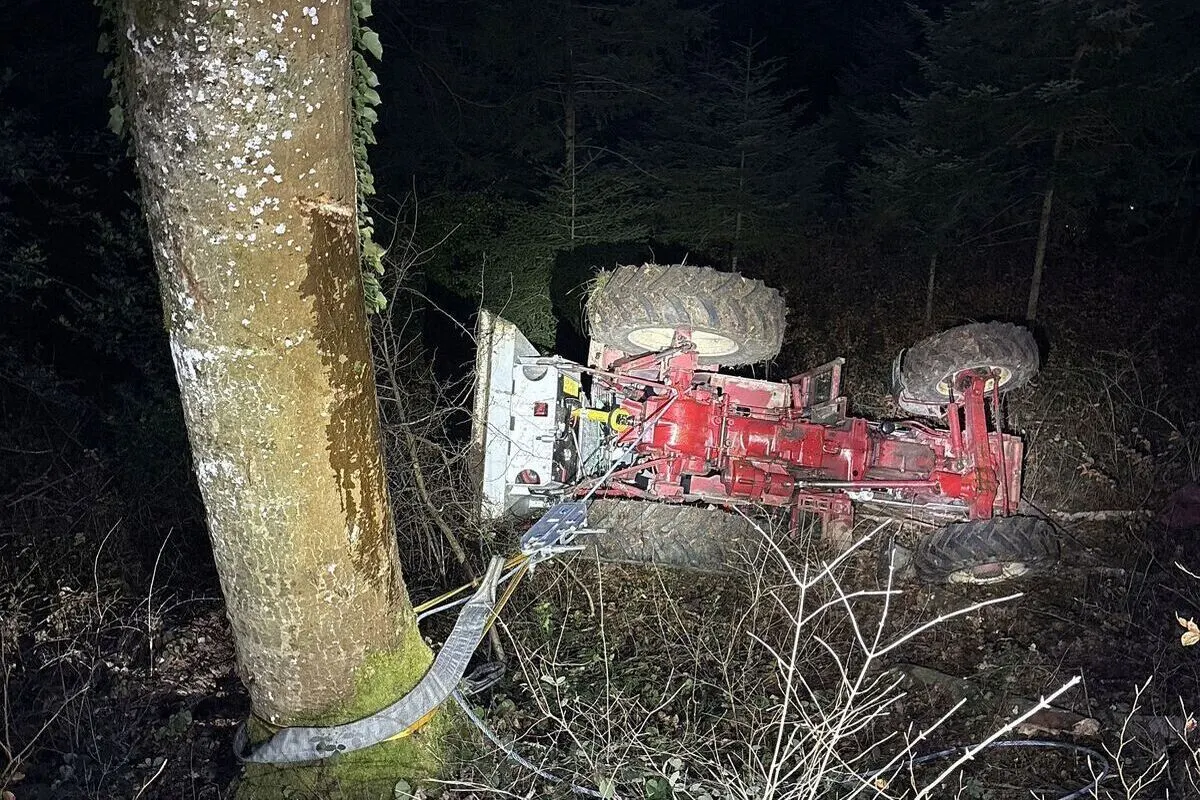 Ormalingen BL – Lenker gerät bei tödlichem Unfall unter Traktor