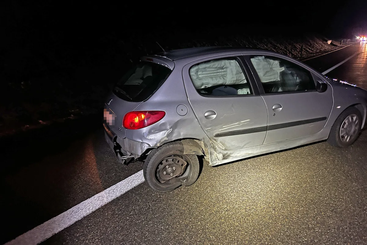Attikon ZH – Fahrunfähiger Falschfahrer verursacht Unfall auf der A7 