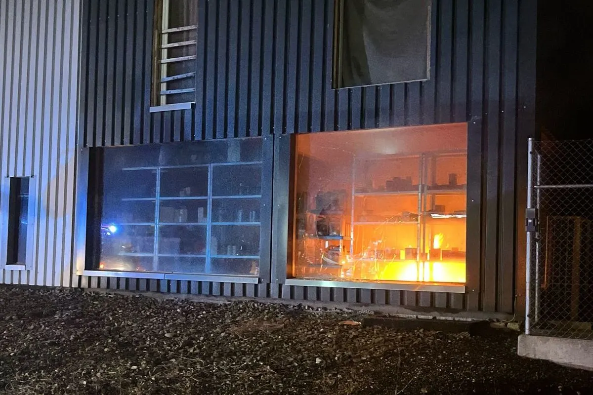 Däniken SO - Brand in Autowerkstatt - War es Brandstiftung?