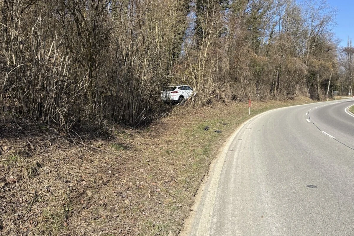 Thayngen SH – Sekundenschlaf führt zu Verkehrsunfall