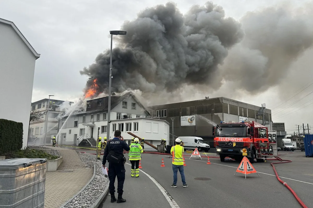 Reichenburg SZ – Haus nach Brand unbewohnbar