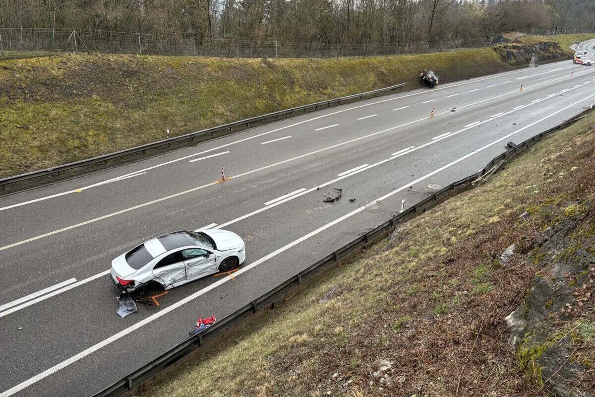 Rapperswil-Jona SG – Heftiger Unfall nach Überholamöver