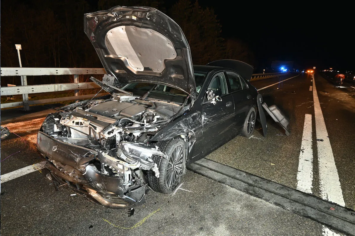 Tödlicher Unfall auf der A1 in Gossau SG – Mann stirbt nach mehreren Kollisionen