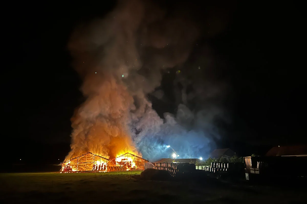 Brand in Gränichen AG – Lagerhallen ein Raub der Flammen