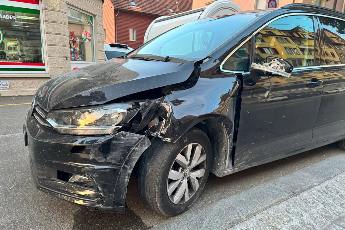 St. Gallen – Sekundenschlaf führt zu Selbstunfall