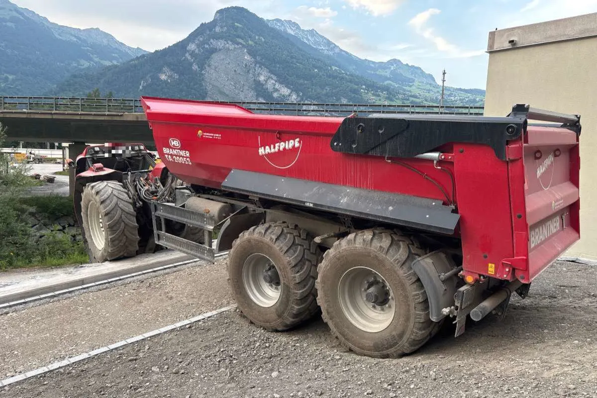 Filzbach GL – Unfall auf Baustelle – Lenker spurlos verschwunden