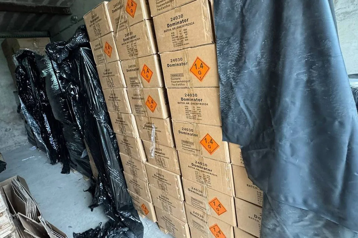Berlin – Illegaler Handel mit Sprengstoff – 800 Kilo illegale Pyrotechnik sichergestellt