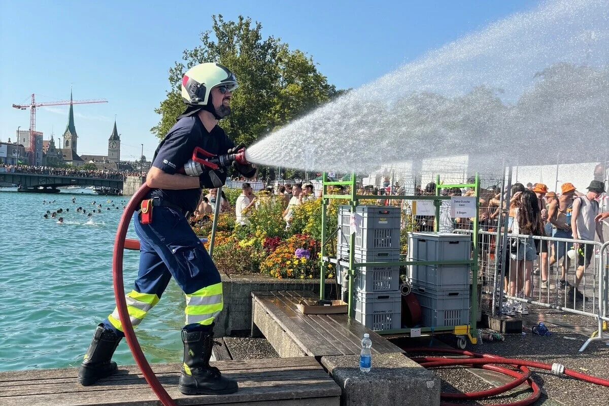 Hitzeschläge, Schnittwunden, Alkohol – Street Parade fordert Rettungskräfte