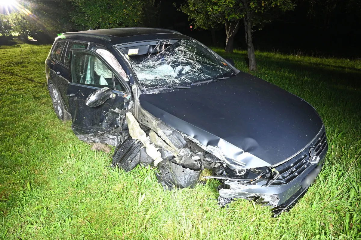 Unfall in Malters LU – Lenkerin prallt gegen Mauer