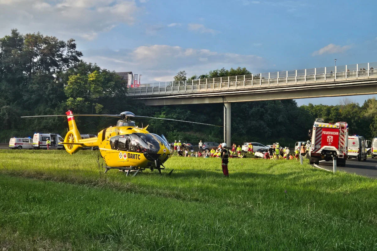 Unfall bei Laßnitzhöhe ST – Massenkarambolage mit 28 Verletzten
