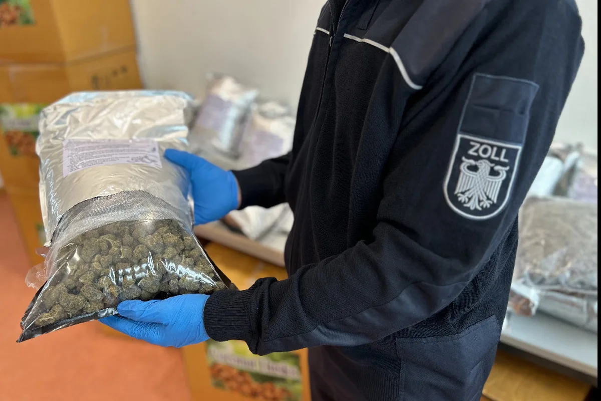 Hannover NI – Zoll stellt 408 Kilo Cannabis aus Thailand sicher