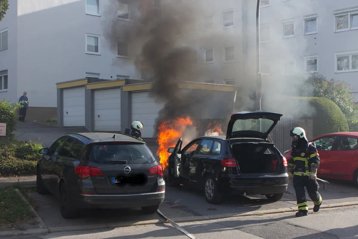 Iserlohn NW – Brand eines Pkw