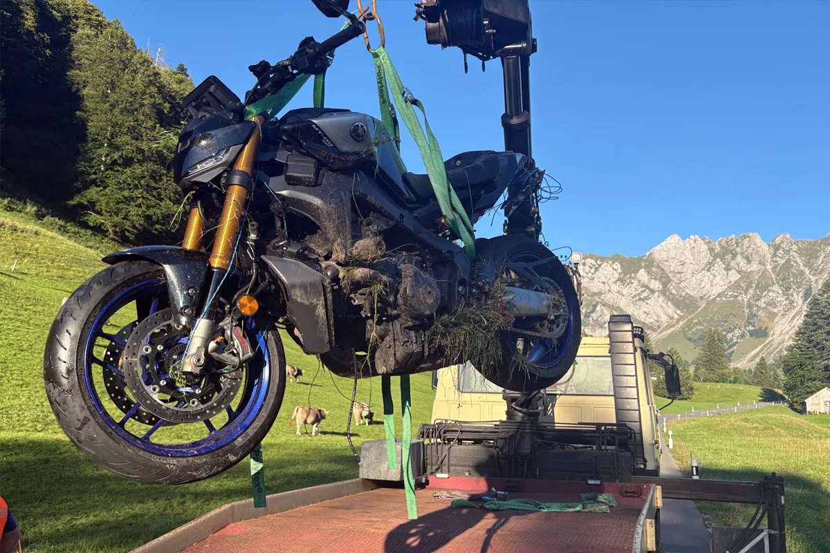 Ennetbühl SG – Motorradfahrer bei Selbstunfall verletzt
