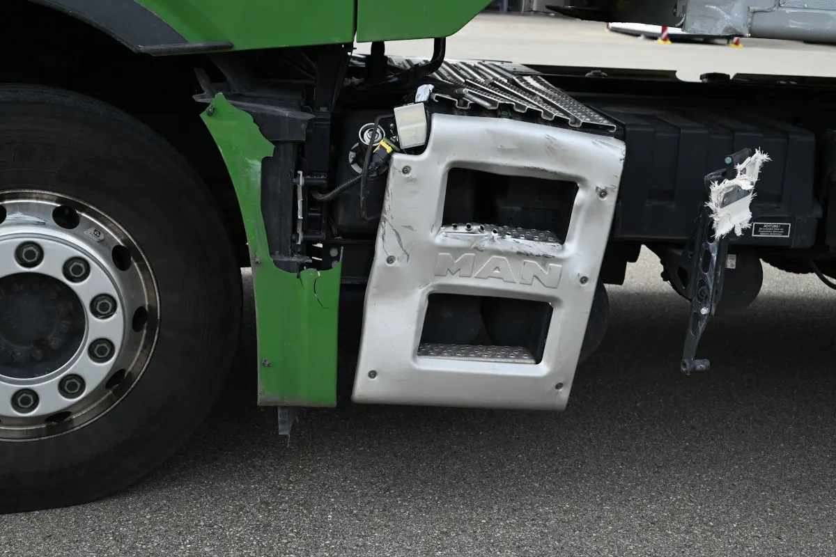 A1 St. Fiden SG – Unfall zwischen Auto und LKW