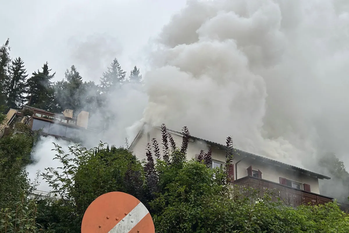Rudolfstetten AG – Sechs Personen verletzt bei Brand in Wintergarten