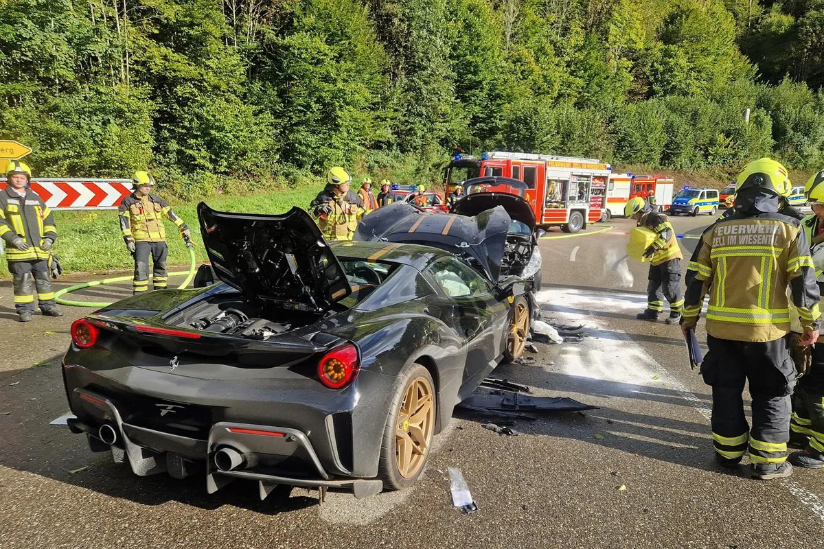 B317 Zell im Wiesental BW – Sechs Schwerverletzte bei Unfall mit Ferrari
