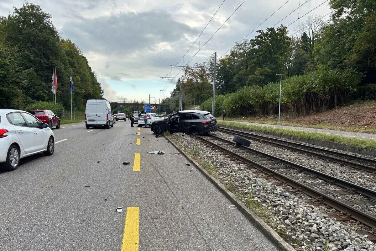 Aarau AG – Junger Autofahrer stirbt nach Verkehrsunfall
