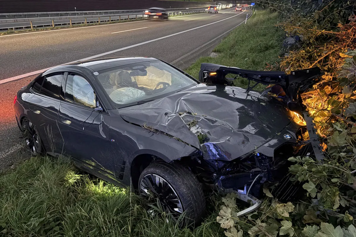 A1 Rheineck SG – Lenker verletzt nach Unfall mit Überschlag