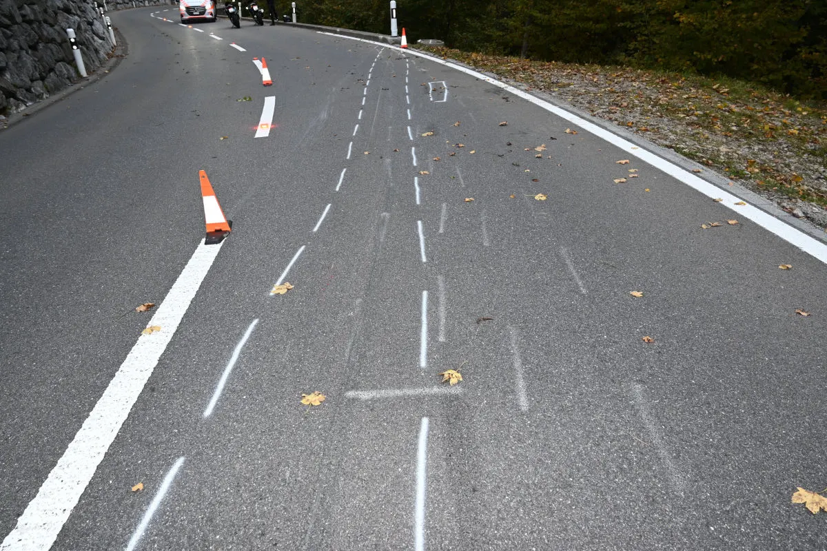 Mühlrüti SG – Motorradlenker und Beifahrerin bei Unfall verletzt